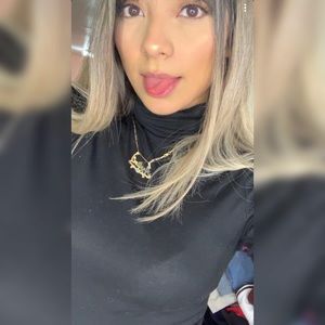 Meet your Posher, Aylin